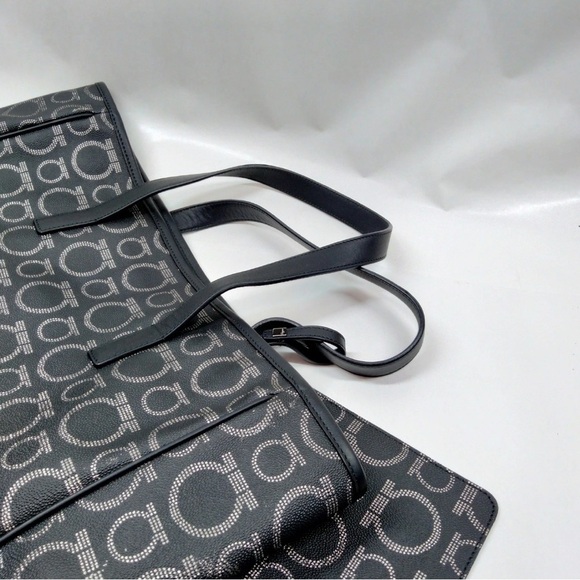 Salvatore Ferragamo Gray Patterned Tote with Pouch - Picture 4 of 9